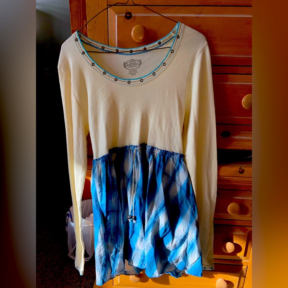 Western women’s dress